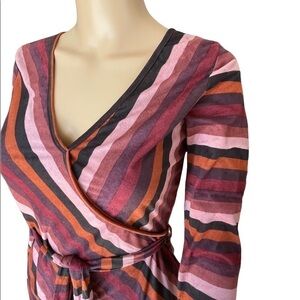 LONG SLEEVE FAUX WRAP AROUND TOP Size S